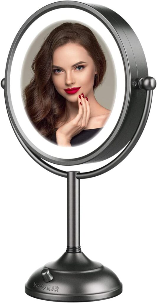 ¡Logra una magnificación perfecta con tu espejo de maquillaje y deslumbra con un look impecable!